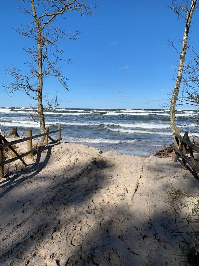 Apartament - 3 Pokojowe Dwupoziomowe Mieszkanie Z Ogrodem Krokowa Kültér fotó