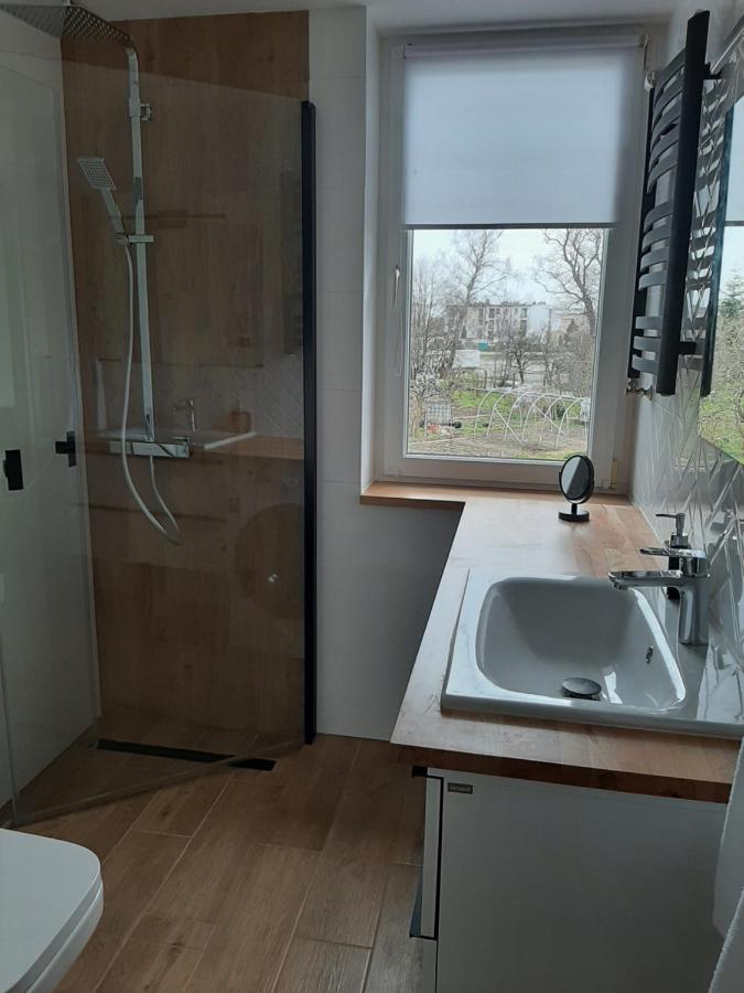 Apartament - 3 Pokojowe Dwupoziomowe Mieszkanie Z Ogrodem Krokowa Kültér fotó