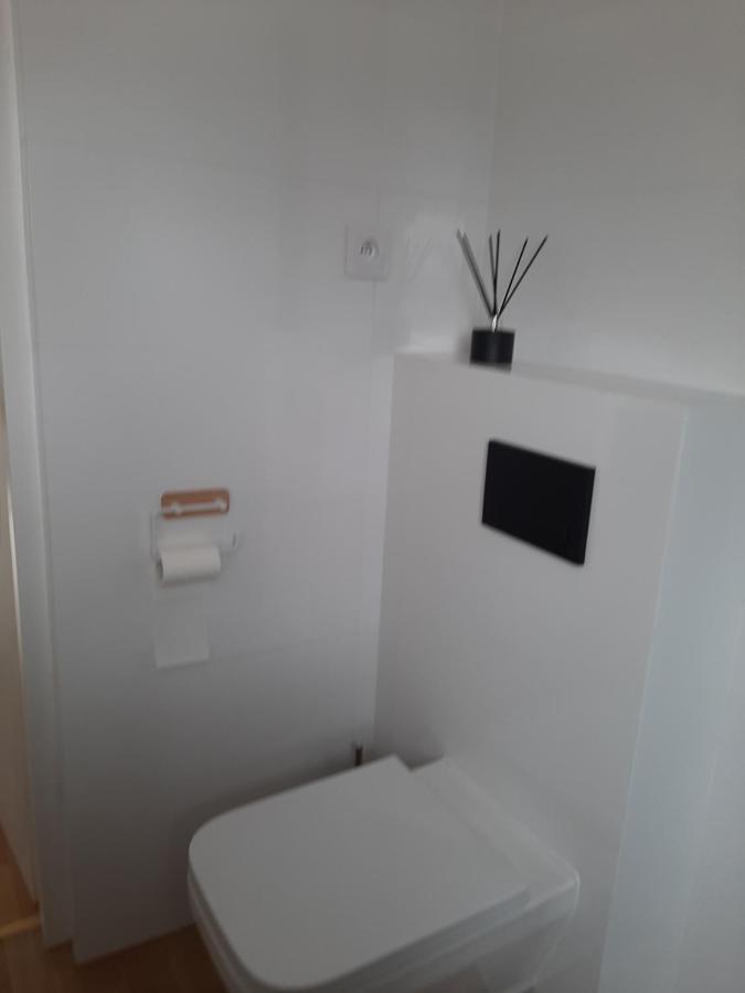 Apartament - 3 Pokojowe Dwupoziomowe Mieszkanie Z Ogrodem Krokowa Kültér fotó